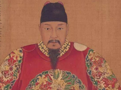 朱佑樘登基后，在经济与军事方面有哪些成就？