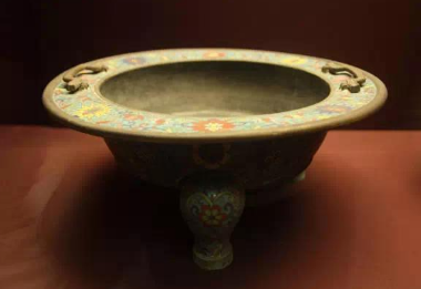 养心殿作为皇帝的寝宫，为何会那么冷呢？