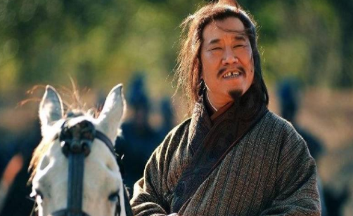 此人能力不输庞统,为何最后被贬为平民? 此人能力不输庞统,为何最后被贬为平民?