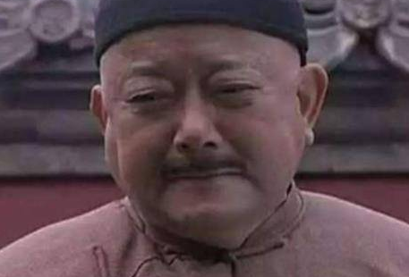 和珅当初到底贪污了多少银子 换做现在是多少钱