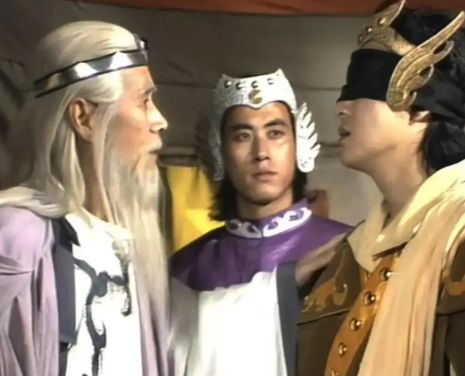 武吉:神话与现实交织中的身份之谜