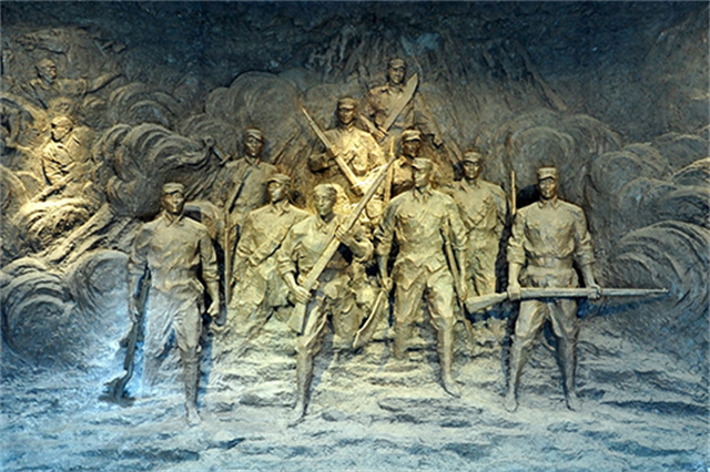 马石山十勇士：“以命相救、人民至上”